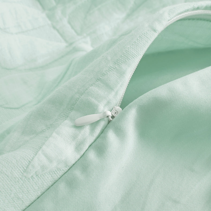 Studio 16, Toronto - Caspian Woven Jacquard 3-Piece Duvet Cover Set  - Soft & Lightweight, Modern Leaf Pattern, Available in Three Colorway
