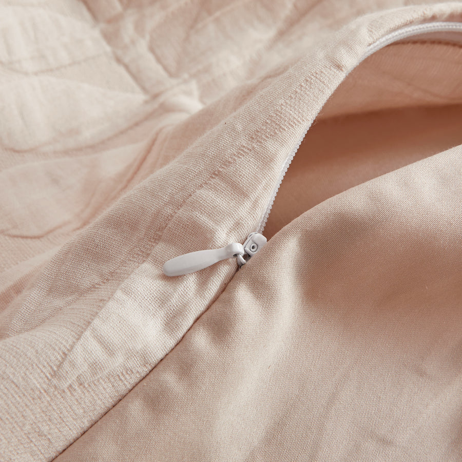 Studio 16, Toronto - Caspian Woven Jacquard 3-Piece Duvet Cover Set  - Soft & Lightweight, Modern Leaf Pattern, Available in Three Colorway