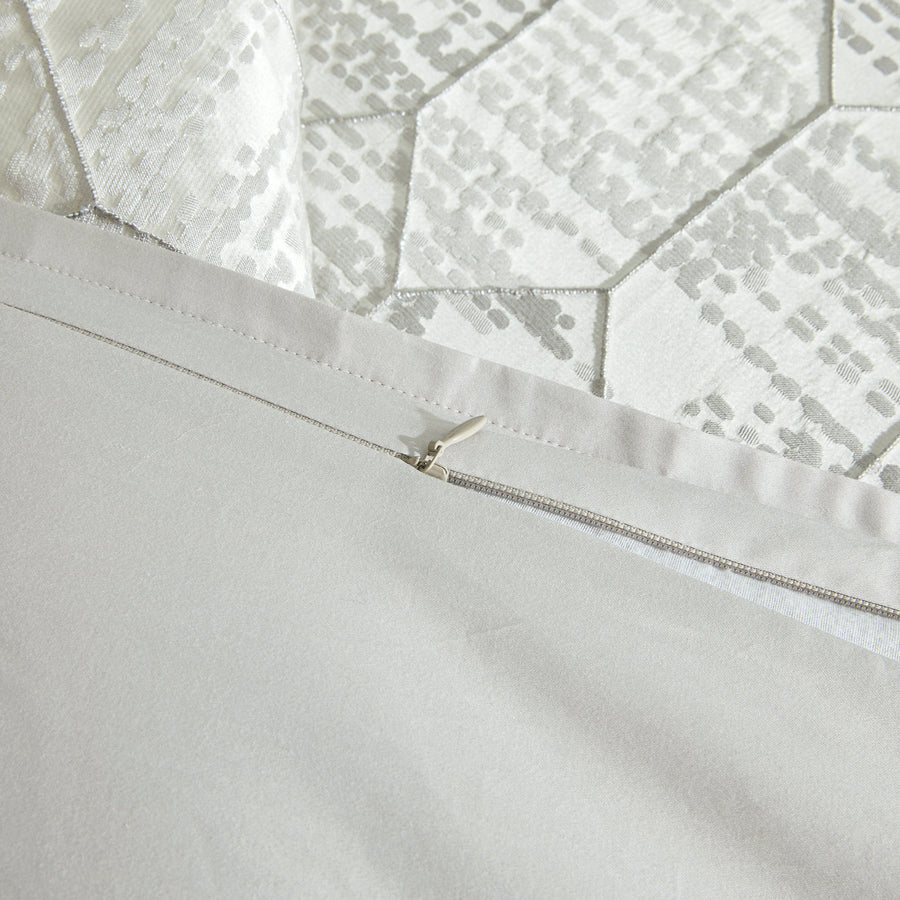 Studio 16, Toronto - TEXTURED HEXAGON Metallic Lurex Jacquard 3-Piece Duvet Cover Set with Flange-Modern Geometric Designwith Flange-Modern Geometric Design