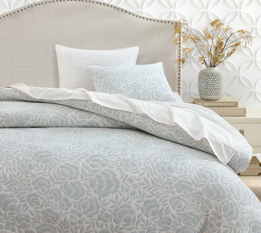 Studio 16, Toronto - Colette Cotton Matelassé Duvet Cover Set with 1/2