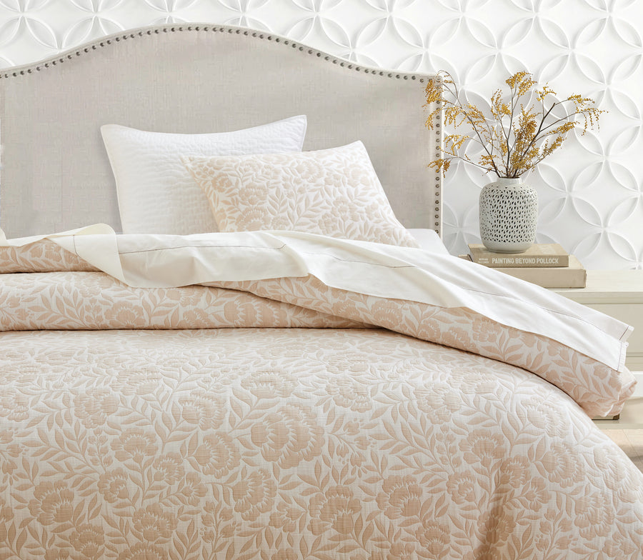 Studio 16, Toronto - Colette Cotton Matelassé Duvet Cover Set with 1/2