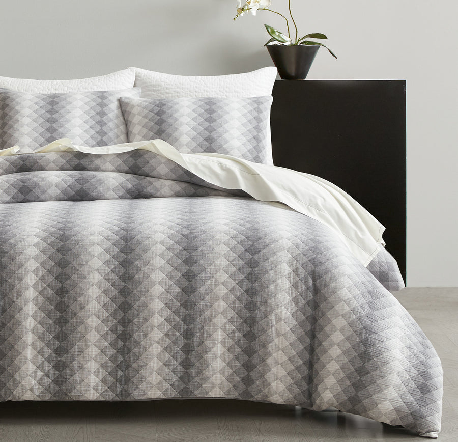 Studio 16, Toronto – Landon Geometric Diamond Cotton Matelassé Duvet Cover Set – Modern Textured Design, 100%Cotton